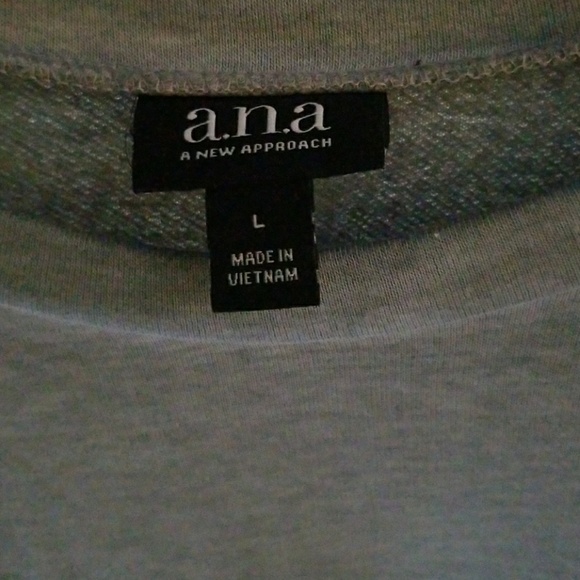 Sweater/Sweatshirt with tie sides NEW - Picture 3 of 3